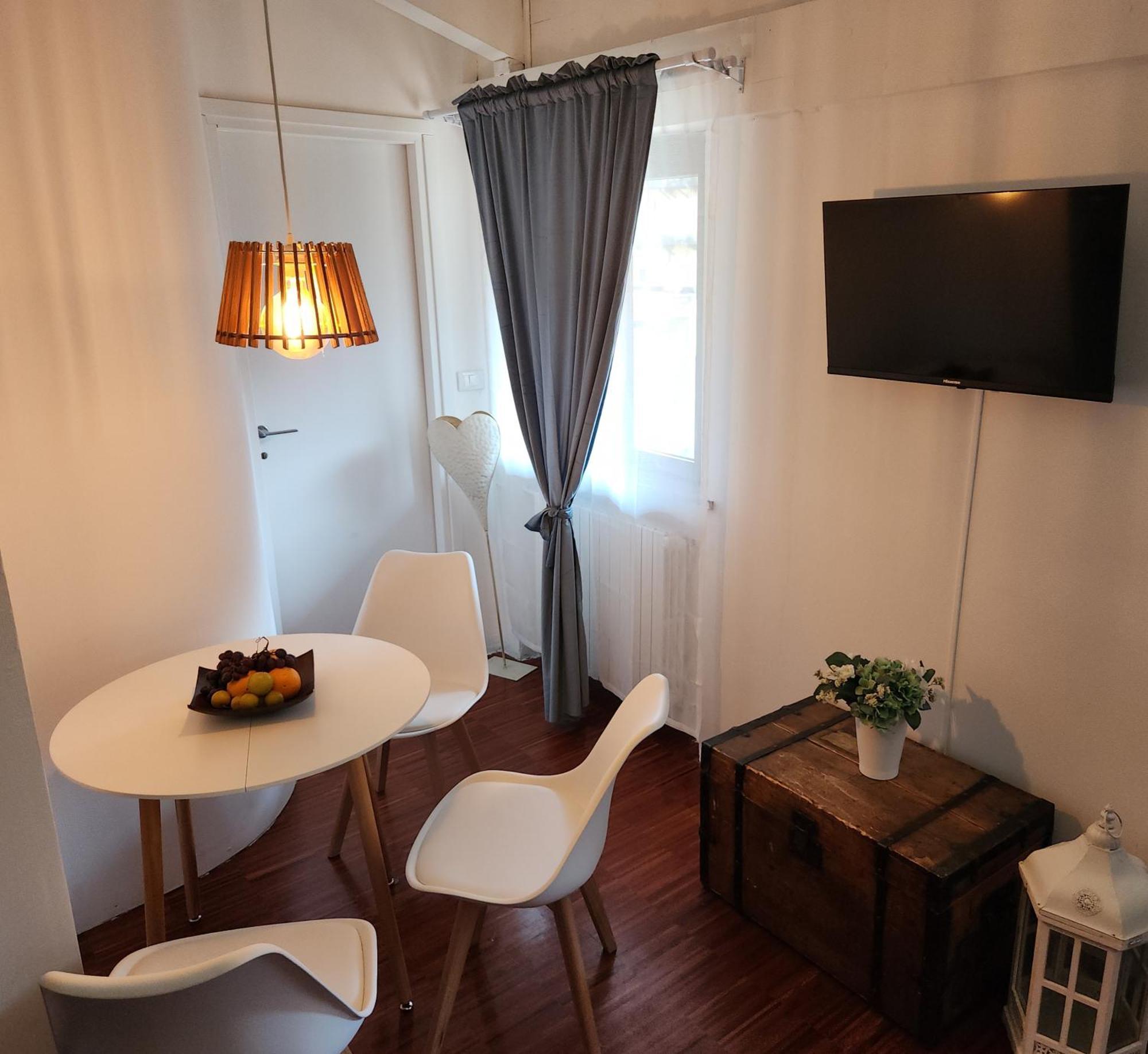 Gaia Suites - A Due Passi Dal Centro - Parcheggio Privato Turim Exterior foto