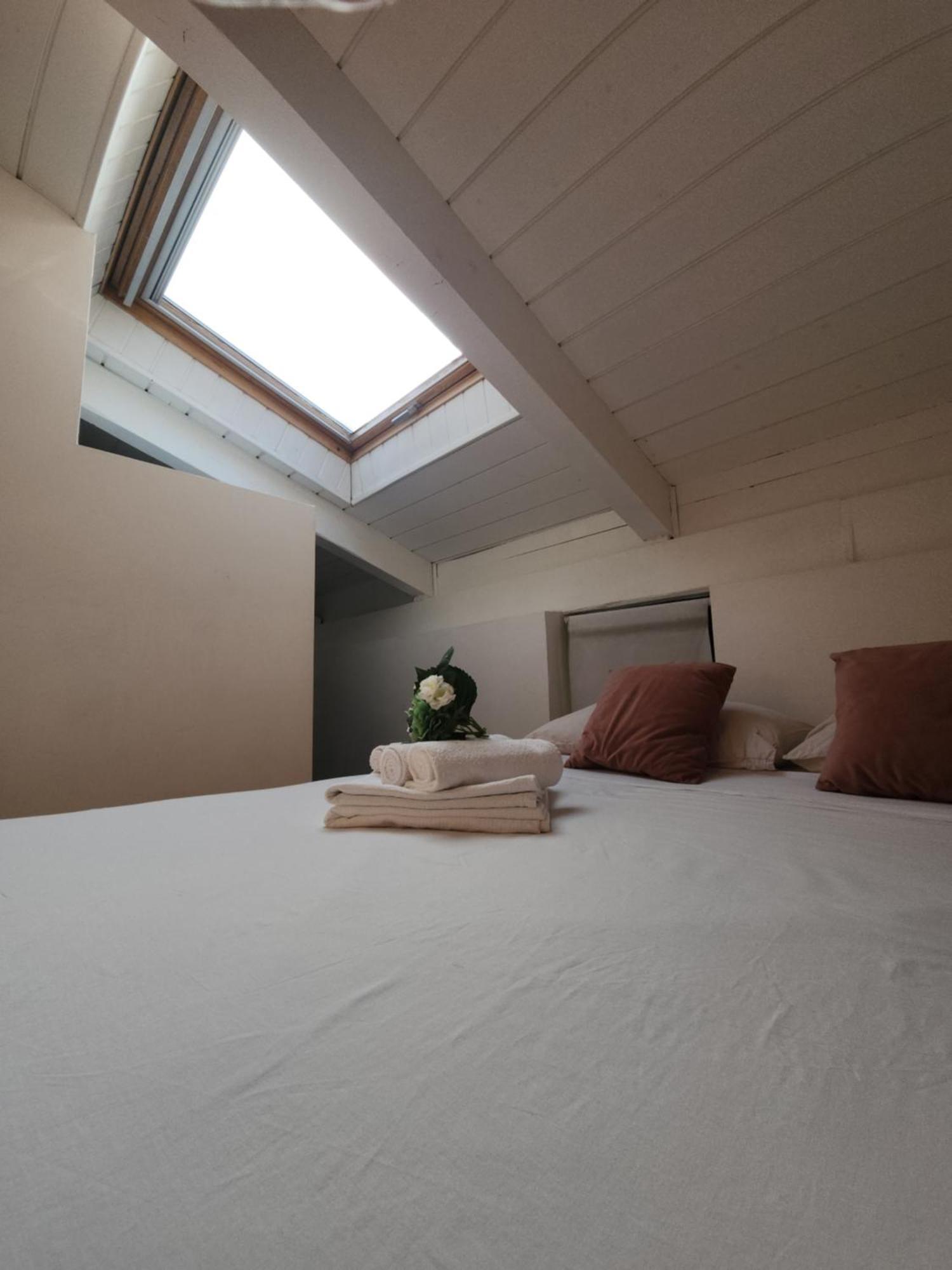 Gaia Suites - A Due Passi Dal Centro - Parcheggio Privato Turim Quarto foto