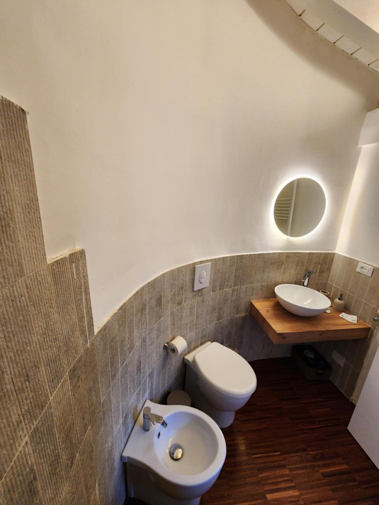 Gaia Suites - A Due Passi Dal Centro - Parcheggio Privato Turim Exterior foto